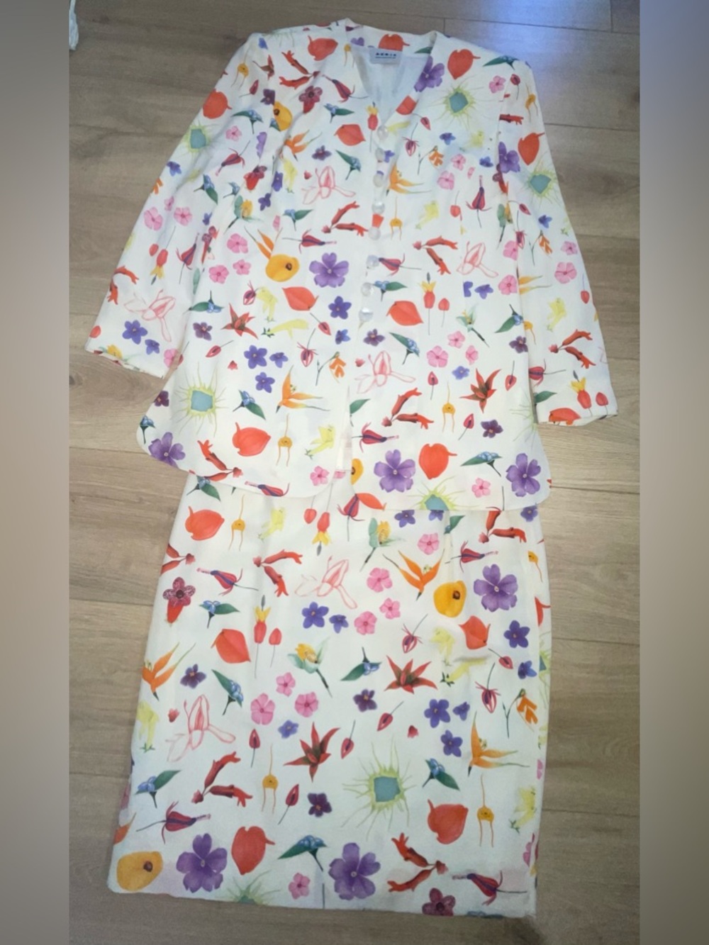 Akris  Floral Printed Skirt Set with Multicolor Flowers size 12